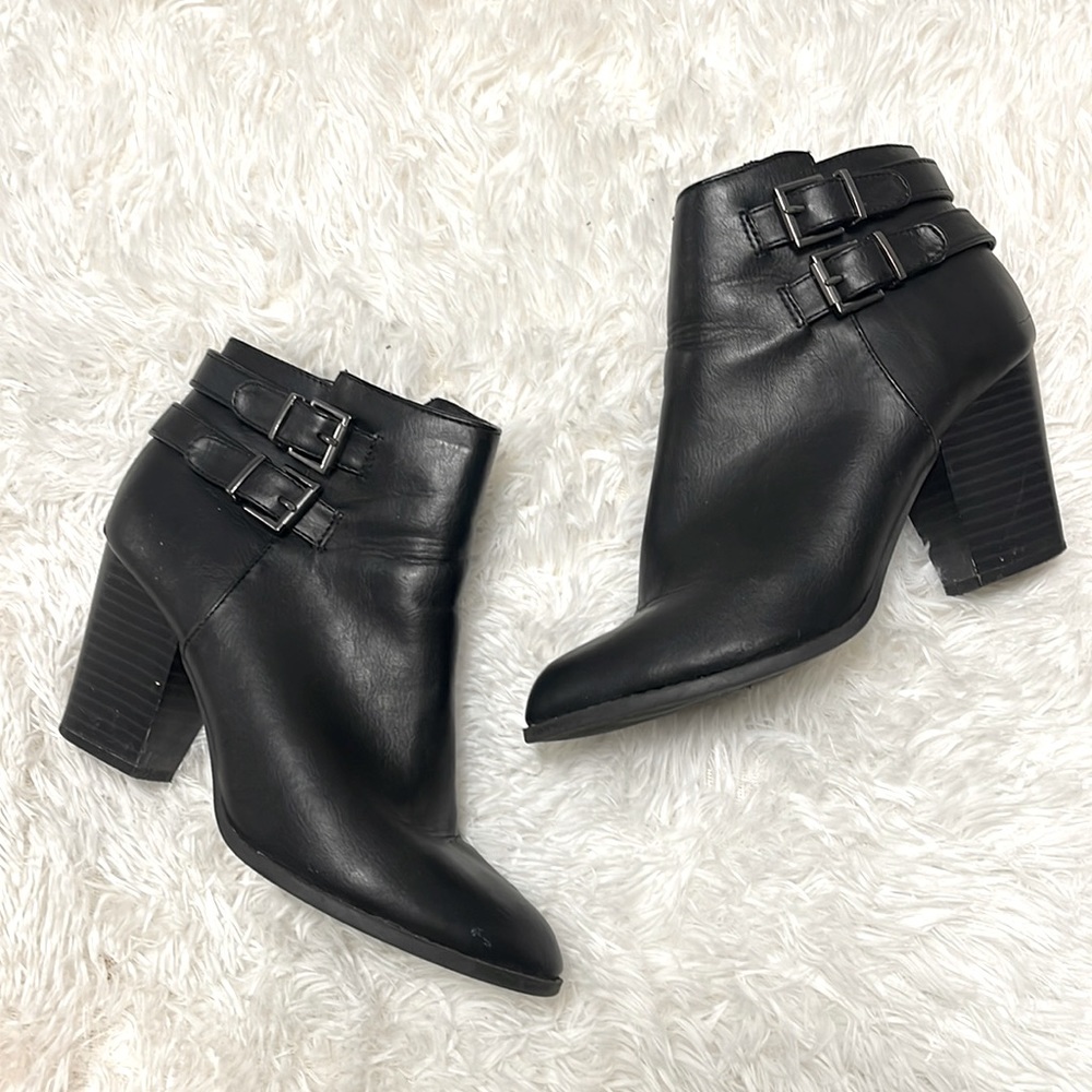 ✨Black Ankle Booties